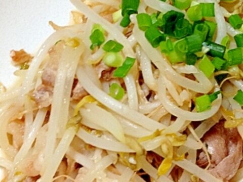 塩麹で簡単！もやしと豚肉の塩麹炒め